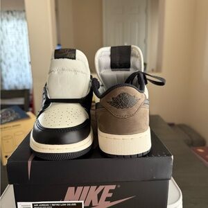 Nike Kids Air Jordan 1 Low - Black and Brown
